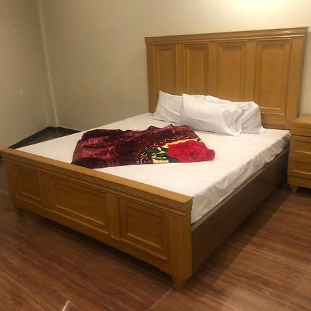 Al Buraq Hotel Islamabad Ngoại thất bức ảnh